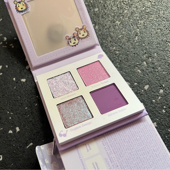 COLOURPOP X ANIMAL CROSSING | LABELLE OF THE BALL | Pressed Powder Palette - Picture 14 of 16